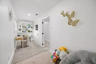 7711 Meadowvale Dr, Houston, TX 77063 - Photo 29