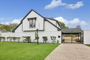 7711 Meadowvale Dr, Houston, TX 77063 - Photo 1