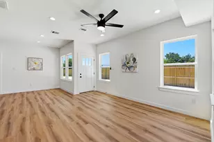 6113 Haight St, Houston, TX 77028 - Photo 5