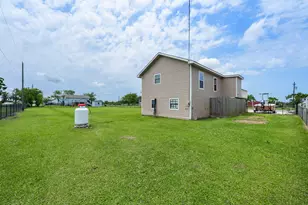 5024 County Rd 476A, Freeport, TX 77541 - Photo 37