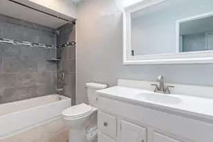 15510 Sierra Valle Dr, Houston, TX 77083 - Photo 17
