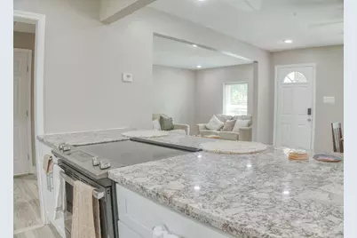 8150 Herschelwood Street, Houston, TX 77033 - Photo 7
