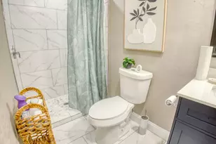 8150 Herschelwood St, Houston, TX 77033 - Photo 23