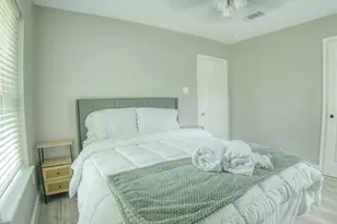 8150 Herschelwood St, Houston, TX 77033 - Photo 17