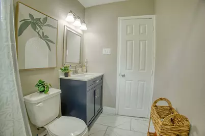 8150 Herschelwood Street, Houston, TX 77033 - Photo 15