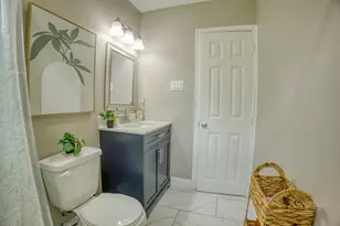8150 Herschelwood St, Houston, TX 77033 - Photo 15