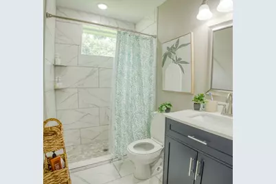 8150 Herschelwood Street, Houston, TX 77033 - Photo 13