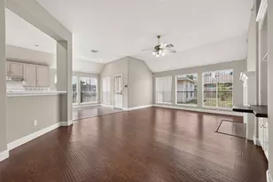 12222 Aspen Ln, Stafford, TX 77477 - Photo 9