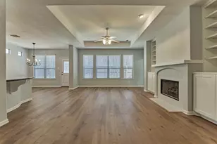 78 Douvaine Ct, The Woodlands, TX 77382 - Photo 9