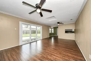 10514 Haddington Dr, Houston, TX 77043 - Photo 25