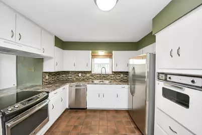 10514 Haddington Drive, Houston, TX 77043 - Photo 15