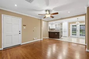 4406 Marlborough Dr, Houston, TX 77092 - Photo 9