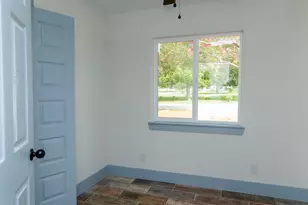 811 Matchett St, Brenham, TX 77833 - Photo 7