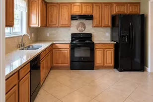 2811 New England Ct, Webster, TX 77598 - Photo 7