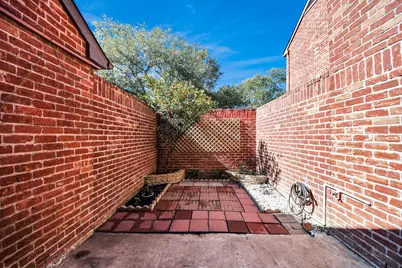 7447 Cambridge Street #106, Houston, TX 77054 - Photo 9