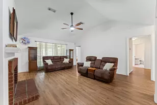 17618 Mill Springs Dr, Spring, TX 77379 - Photo 11