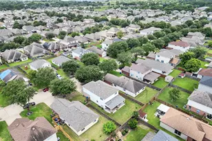 4423 Plumeria Ave, Baytown, TX 77521 - Photo 43