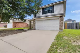 4423 Plumeria Ave, Baytown, TX 77521 - Photo 3