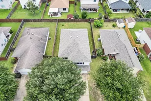 4423 Plumeria Ave, Baytown, TX 77521 - Photo 41
