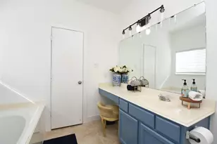 812 Dragonfly Dr, Conroe, TX 77301 - Photo 17