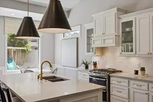 1547 Cheshire Ln, Houston, TX 77018 - Photo 9