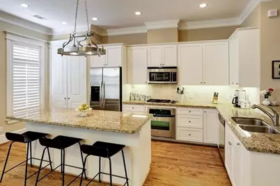 916 Lawrence Street #C, Houston, TX 77008 - Photo 9