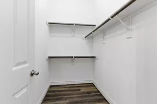 1303 Sherwood Point Ln, Houston, TX 77043 - Photo 37