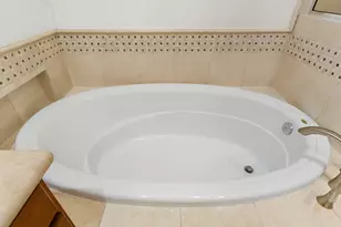 1303 Sherwood Point Ln, Houston, TX 77043 - Photo 35