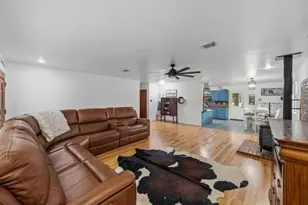 199 County Rd 2357, Hardin, TX 77575 - Photo 13