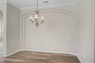 2409 S Venice Dr, Pearland, TX 77581 - Photo 5