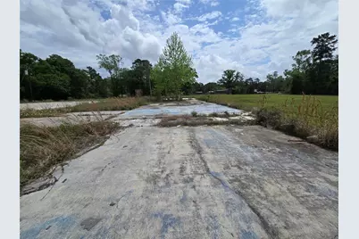 301 Birch Street, Cleveland, TX 77327 - Photo 11