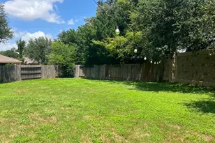 5523 Waverdale Ct, Sugar Land, TX 77479 - Photo 9