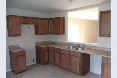 2627 Desoto Square, Houston, TX 77091 - Photo 3