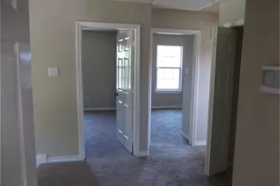 2627 Desoto Square, Houston, TX 77091 - Photo 11