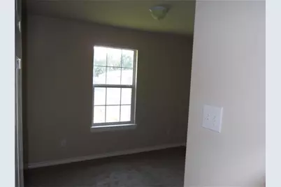 2627 Desoto Square, Houston, TX 77091 - Photo 13