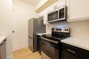 10049 Westpark Dr, Houston, TX 77042 - Photo 5