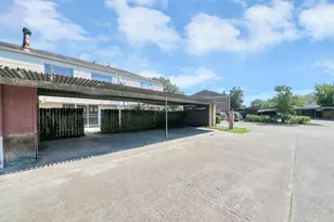 7815 Grove Ridge Dr, Houston, TX 77061 - Photo 37