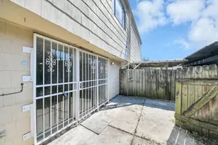 7815 Grove Ridge Dr, Houston, TX 77061 - Photo 33