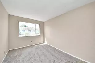 7815 Grove Ridge Dr, Houston, TX 77061 - Photo 27