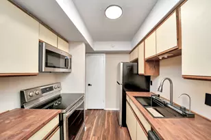 7815 Grove Ridge Dr, Houston, TX 77061 - Photo 5