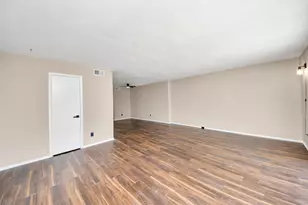 7815 Grove Ridge Dr, Houston, TX 77061 - Photo 13