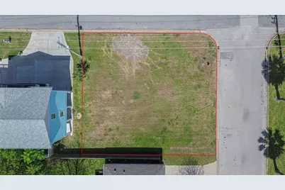 3201 Kleinmann Avenue, Galveston, TX 77551 - Photo 9