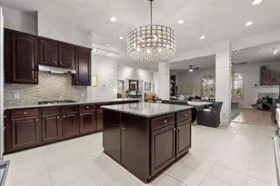 2028 Verde Valley Dr, League City, TX 77573 - Photo 13