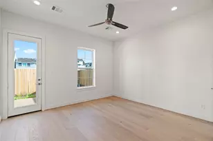 8705 Cosenza Ln, Houston, TX 77055 - Photo 23