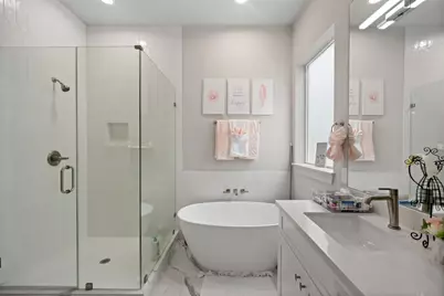 5237 Hillman Street #D, Houston, TX 77023 - Photo 23
