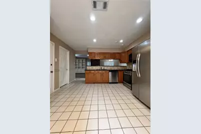 75 W Stony Bridge Circle, The Woodlands, TX 77381 - Photo 13