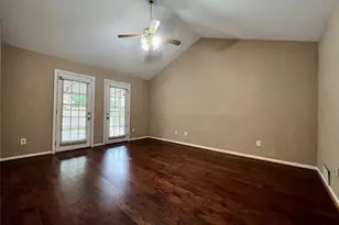 75 W Stony Bridge Cir, The Woodlands, TX 77381 - Photo 15