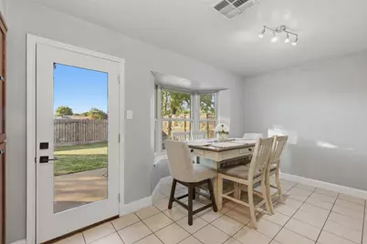 5919 Ollia Circle, Pasadena, TX 77505 - Photo 15