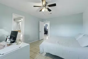 5919 Ollia Cir, Pasadena, TX 77505 - Photo 9