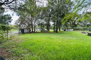 619 Lakeville Dr, Kingwood, TX 77339 - Photo 11